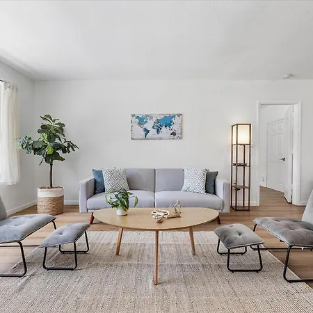 3Br Newly Renovated In Miami 15 Min To Beach